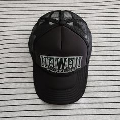 Black Fitted Hawaii Warriors Trucker Hat. Dark Green "Hawaii Warriors" Print. New. #Fittedhawaii #Truckerhat Yankees Baseball Cap, Streetwear Hats, New Era Snapback, Nike Cap, Christian Shirts Designs, Nike Green, Tar Heels, Black Cap, Blue Hat