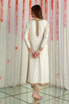 Wardah | Pakistani Designer Outfit | Sarosh Salman Zardozi Embroidery, Designer Outfit, Net Dupatta, Pakistani Designers, Punjabi Suits, Shirt Fabric, Winter Wedding, Antique Gold, Indian Fashion