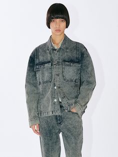 Editor's notesEZIO's trendy and casual denim jacket is made of Snow-washed denim expressing vintage mood.- Button closure- Pocket details- Semi cropped length- Overfit silhouette- Snow-washed denim fabricMeasurements(in.)95/100/105- Total length: 25.59 / 26.37 / 27.16 in.- Shoulder: 20.86 / 21.65 / 22.44 in.- Chest: 24.21 / 25.19 / 26.18 in.- Sleeve: 24.29 / 24.80 / 25.31 in.Model info - Man: Height 6'03 Woman: 5'80 Fitting size 105Composition & Care- 100% Cotton- Please check the care label Medium Wash Washed Button-up Denim Jacket, Medium Wash Washed Denim Jacket In Utility Style, Vintage Rigid Denim Jacket For Fall, Spring Dark Wash Rigid Denim Jacket, Spring Recycled Denim Button-up Jacket, Relaxed Fit Washed Blue Denim Utility Jacket, Relaxed Fit Dark Wash Rigid Denim Jacket, Relaxed Fit Dark Wash Denim Jacket, Fall Medium Wash Rigid Denim Jacket