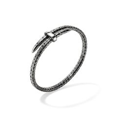 ​Designed with a flexible titanium core, a streamlined flex cuff in 100% reclaimed dark sterling silver. Artisan handcrafted. | John Hardy Spear Flex Cuff, Dark Silver in Sterling Silver John Hardy Bracelet, Diamond Cuff Bracelet, John Hardy, Diamonds And Gold, Silver Cuff Bracelet, Gold Leather, Silver Roses, Silver Rose Gold, Silver Bracelets