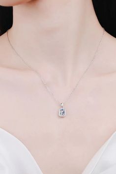 Square Moissanite Pendant Chain Necklace Elevate your elegance with the Square Moissanite Pendant Chain Necklace, a timeless piece that epitomizes sophistication and brilliance. This exquisite necklace is designed to capture attention and leave a lasting impression. Key Features: Brilliant Moissanite: Featuring a stunning 1-carat square moissanite gemstone, this necklace sparkles with unmatched brilliance, ensuring you stand out in any crowd. Premium Material: Crafted from 925 sterling silver, r Silver Chain Pendant Design, Silver Pendant Design, Silver Chain For Women Unique, Silver Chain With Pendant, Sky Jewelry, Airport Fit, Ghost Mannequin, Stone Properties, Emerald Necklace Pendant