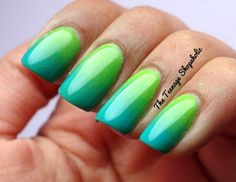 Lime Green Blue Nails, Teal And Lime Green Nails, Lime Nails Acrylic, Turquoise Pedicure, Gelly Nail, Turquoise Nail Designs, Nail Ideas For 2023, Lime Nails, Hawaiian Nails