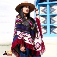 I present to you our alpaca wool hooded poncho for women. It is handcrafted with high-quality alpaca wool, known for its softness and warmth. With its ethnic design and unique details, it is perfect for both outdoor activities and a sophisticated city look. DETAILS: - Material: Alpaca wool. - Design: With its ethnic design and unique details, this poncho celebrates Ecuadorian heritage through traditional textile patterns. - Use: Perfect for bushcraft, camping, morning surfing, hiking, and cold n Bohemian Alpaca Shawl For Winter, Bohemian Alpaca Cape For Winter, Camping Morning, Camping Christmas, Alpaca Shawl, Alpaca Poncho, Winter Poncho, Alpaca Gifts, Wool Design