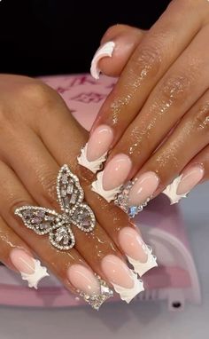 - 𝗳𝗼𝗹𝗹𝗼𝘄 𝟰 𝗺𝗼𝗿𝗲 ➚➚➚ Short White Nails Design Ideas, Simple Baddie Nails, Extravagant Nails, Flare Acrylic Nails, Nail Colors 2023, Acrylic Nail Designs Coffin, Pink Tip Nails, Colors 2023