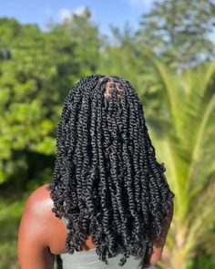 Twist Hairstyles Ideas, Spring Twist Hairstyles, Twisted Bun, Twists Hairstyles, Short Box Braids Hairstyles, Box Braids Hairstyles For Black Women, Type 4 Hair, Natural Hair Twists, Girls Natural Hairstyles