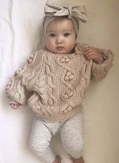 Newborn Winter, Winter Outfits For Girls, Neutral Baby Clothes, Pullover Outfit