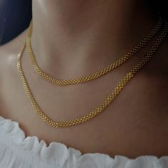 "\"14k Gold Knit Mesh Chain Necklace | Elegant Design Knitted Flat Herringbone Alike Chain Fine Jewelry | Collar, Formal Use | Gift for Her\" A simple yet flashy and very elegant necklace that you can use in your daily and business life. It is made entirely of 14 carat gold. P R O P E R T I E S * Material: 14k Yellow Gold, 14k Rose Gold, 14k White Gold * Weight: 0,150oz // 4,25gr (for 17\", ±10%) * Width: 0.16\" // 4,0mm (±10%) * Size: 14\" - 26\" // 36cm - 66cm (Please contact me for different Gold Double Strand Curb Chain Necklace, Gold Double Strand Box Chain Necklace, Timeless Gold Necklace With Wheat Chain, Timeless Gold Wheat Chain Necklace, Classic Round Necklace With Double Chain, Elegant Wheat Chain Necklace For Everyday, Classic Double Chain Necklace, Gold Chain Designs For Women Daily Use, Popular Necklaces