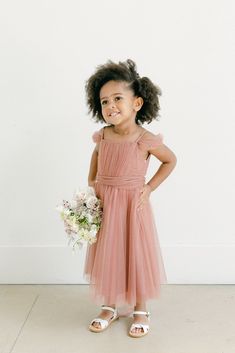 Fitted Tulle Dress With Pleated Details, Fitted Tulle Dress With Pleats, Fitted Pleated Tulle Dress, Summer Pleated Tulle Dress, Pleated Tulle Summer Dress, Bridesmaid Dress With Ruched Tulle Bodice, Pink Flowy Dress, Champagne Flower Girl, Wedding Parties Colors