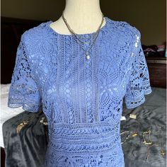 Beautiful Blue Lace Dress. New Never Worn Blue Short Sleeve Midi Dress For Date Night, Dark Green Mini Dresses, Float Dress, Tweed Shift Dress, Blue Lace Dress, White Sundress, Tie Dye Maxi Dresses, Green Mini Dress, Form Fitting Dress