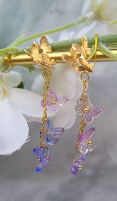 Flight of butterflies, glass beads, handmade 14K gold plated, unique piece Beads Handmade, Unique Pieces, Jewelry Earrings Dangle, Butterflies, Flight, Etsy Accessories, Glass Beads, Dangle Drop Earrings, Accessory Gift