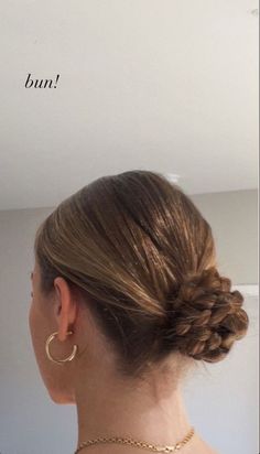 Braided Low Bun, Slick Back Bun, Hot Hairstyles, Dance Hair, Hairstyle Examples, Sport Hair, Stunning Hairstyles, Braided Bun Hairstyles, School Hair