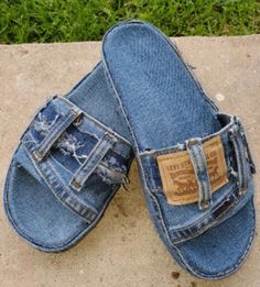 Repurposed blue Jean denim slides. Made with recycled denim along with new distressed denim to give texture and character. Sure to be a conversation starter. Ripped Jeans In Denim Blue Made From Recycled Denim, Ripped Blue Bottoms In Recycled Denim, Washed Denim Blue Recycled Jeans, Denim Scraps Ideas, Reworked Jeans In Denim Blue From Recycled Material, Jeans Projects, Pre-washed Recycled Denim Blue Jeans, Old Jeans Recycle, Denim Slides