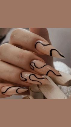 Neutral Geometric Nails, Nail Inspo Edgy, Nail Ideas Stilletos, Nailspo Almond, Matte Nails With Glossy Design, Long Almond Acrylic Nails Art Designs, Black Nail Ideas Almond, Simple Edgy Nails, Edgy Nail Ideas