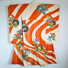 Authentic Japanese vintage kimono - Furisode, long sleeve kimono. Embroidered with gold threads for some flowers. Condition: There are some noticeable stains and spots as you can see in the photos. This kimono is a preowned vintage item so cannot be expected to be in perfect condition. This gorgeous vintage kimono can be upcycled into a dress or various crafting ideas even if you don't want to wear it as a kimono. Approx.Size Length: 154cm Sleeve length: 127cm Back width: 60cm Sleeve length: 96cm Fully lined. Dry cleaning only. NOTE: The items are sold as is and we will not accept any return or exchange because of the aging signs and flaws. Please read the item descriptions and see the photos carefully before placing an order. The color may be slightly different from the actual product. *S Long Sleeve Kimono, Japanese Vintage, Vintage Kimono, Womens Robes, Gold Threads, Japan Post, Crafting Ideas, Vintage Japanese, Blue Bird