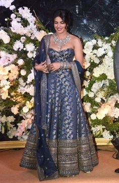 Nick Jonas Priyanka Chopra, Sari Gown, Indian Gown, Lehnga Dress, Bollywood Outfits, Indian Dresses Traditional