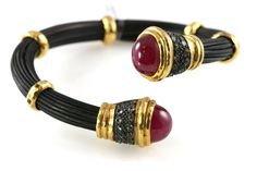 Elephant hair bracelet | Africa Facts Elephant Hair Bracelet, Africa Facts, African Bangles, Latest Gold Ring Designs, Hair Bracelet, Gold Bracelet Simple, Tail Hair