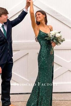 Dark Green Sequin Spaghetti Straps Long Prom Dress is shaped in fit and flare silhouette, with scoop neck, thin straps, open back, long skirt with sexy slit and sweep train. #promdress #promdressinspiration #inspiration #prominspiration #2024 Green Sparkly Party Dress, Deep Green Prom Dress, Prom Dresses Emerald Green, Forest Green Prom Dress, Dark Green Long Dress, Light Green Prom Dress, Emerald Prom Dress, Dark Green Prom Dress, Dark Green Prom Dresses