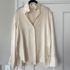 Vince Silk Long-Sleeve Blouse V968412829 Color: Chiffon Size: L New With Tags 100% Silk Retails For $395 Elegant V-neck Shirt For Daywear, Designer Silk V-neck Blouse, Luxury V-neck Top For Spring, Elegant Silk Button-up Top, Elegant Long Sleeve Silk Top, Feminine Silk Button-up Blouse, Elegant Silk Shirt For Daywear, Designer Long Sleeve Spring Blouse, Silk V-neck Shirt For Office