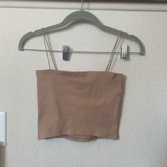 Super Cute Cropped Bandeau Top From 2bella! So Comfortable + Flattering! Never Worn. Excellent Condition! Size Medium (I Am A Size 26” Waist And 34a Bust And It Fits Me Great!) #Boutique #Smallbuisness #Trendy #Y2k #Minimal Strapless Cotton Crop Top With Built-in Bra, Strapless Seamless Cotton Crop Top, Fitted Bandeau Top With Straps, Beige Sleeveless Tube Top With Built-in Bra, Sleeveless Beige Tube Top With Built-in Bra, Chic Bandeau Top With Straps, Beige Strapless Crop Top For Spring, Strapless Beige Crop Top For Spring, Beige Bandeau Crop Top For Spring