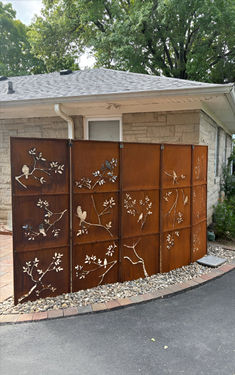 This pin features 6ft tall, elegant privacy screens with a rustic finish, displayed in a beautifully landscaped backyard. The panels offer full coverage while adding a decorative touch. You’ll see how these stylish screens can quickly transform any space into a private retreat, with easy installation and a sleek design that complements any outdoor decor. Large Garden Art, Metal Flowers Garden, Nosy Neighbors, Fish Garden, Decorative Garden Stakes, Privacy Panels, Privacy Screens, Large Garden, Metal Yard Art