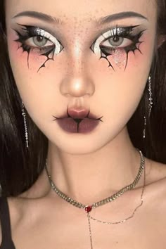 Cute Halloween Makeup Ideas, Brand Display, Cute Halloween Makeup, Halloween Makeup Ideas, Cute Ghosts, Halloween Makeup Inspiration, Swag Makeup