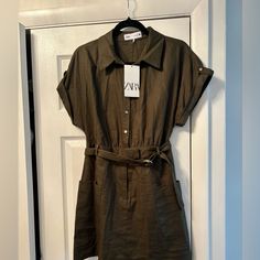 Linen Blend Dress. Lapel Collar And Turned-Up Short Sleeves. Front Patch Pockets. Interior Lining. Front Zip And Button Closure. Zara Dresses, Patch Pocket, Linen Blend, Zara, Short Sleeves, Mini Dress, Turn Ons, Womens Dresses, Women Shopping