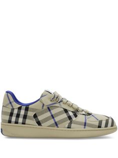 beige/black/blue cotton/leather panelled design Vintage Check pattern logo patch at the tongue front lace-up fastening round toe branded insole flat rubber sole Burberry Sneakers, Burberry Vintage, Pattern Logo, Planet People, Balenciaga Triple S, Custom Watch, Burberry Men, Espadrille Shoes, Pump Sandals