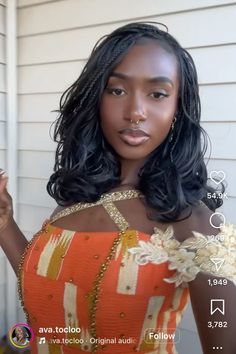 #braids #blackgirl #curly #african Box Braids On Dark Skin Women, Curly Bob Box Braids, Goddess Braids Layers, Cornrow French Curl Hairstyles, Mid Length Braids With Curls, Classy Knotless Braids Hairstyles, French Bob Braids, Short Boho French Curl Braids, Short Colored Braids