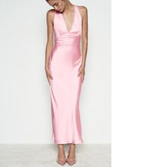 V-Neck Dress With Wide Straps That Cross At Back. Fitted Waist. Side Hidden In-Seam Zip Closure. Brand Zara Color Pink | 8226/399 Composition Outer Shell 97% Polyester 3% Elastane Lining 97% Polyester 3% Elastane Which Has At Least: Outer Shell 97% Rcs-Certified Recycled Polyester Lining 97% Rcs-Certified Recycled Polyester Condition New With Tag New In 2024 Satin V-neck Maxi Dress For Brunch, Pink V-neck Cocktail Evening Dress, Feminine V-neck Summer Evening Dress, Feminine V-neck Evening Dress For Summer, Summer V-neck Evening Dress For Dinner, Elegant Pink V-neck Slip Dress, Elegant Pink V-neck Dress For Brunch, Spring V-neck Evening Dress For Dinner, Formal V-neck Slip Dress