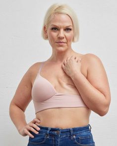 Experience unparalleled confidence with the Rachel Right Unilateral Sling Molded Cup Bra, designed for a stylish and secure fit. This bra provides stability and contours your curves, ensuring a snug and comfortable feel. With the hook and eye closure conveniently located on the left side, putting it on is a breeze. The molded cup molds and sculpts the chest, creating a contoured look under clothing, perfect for C/D cups. Plus, the single strap supports one breast while allowing free movement for Mastectomy Swimwear, Bra Materials, Mastectomy Bra, The Rachel, Free Movement, Cup Bra, Bra Shop, Bra Cups, Shopping Outfit