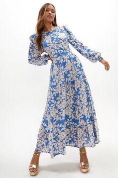 Latest Fashion Ideas And Style Tips Casual Maxi Dress With Sleeves, Blue Maxi Dresses, Long Sleeve Maxi Dress Casual, Long Sleeve Floral Maxi Dress, Elegant Fashion Outfits, Wedding Outfits For Women, Vacation Maxi Dress, Modest Maxi, Maxi Outfits