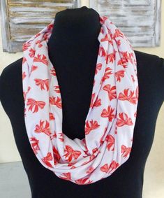 Check out this item in my Etsy shop https://www.etsy.com/listing/681705287/infinity-womens-scarf-red-and-white-bows 50s Style Outfits, Coral Scarf, Bow Scarf, Pretty Scarves, Purple Halloween, White Scarf, White Scarves, 40s Fashion