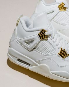 Jordan 4 Retro Metallic, New Sneaker Releases, Gold Sneakers, Sneaker Release, Air Jordan 4, Air Jordan 4 Retro, Glow Up Tips