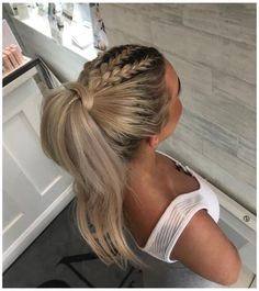 Prom Ponytail Hairstyles, Tail Hairstyle, Pony Hairstyles, Perfect Ponytail, High Ponytail Hairstyles, Cheer Hair, Plaits Hairstyles, Braided Ponytail Hairstyles, Penteado Cabelo Curto