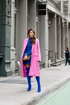 Jewel Tones Fashion, Combining Colors, Outfit Botas, Wendy's Lookbook, Theatrical Romantic, Outfit Inspiration Women, Colour Combinations Fashion, Color Blocking Outfits, Stuart Weitzman Boots