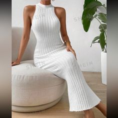 White Mock Neck, Body Con, Sweater Dress. Snug Fit. Never Worn. Is Not As Long As Pictured (Typical Shein). Sits Closer To The Knees. Tank Sweater, Chic Dress Classy, Sleeveless Sweater Dress, Shein Dress, Sweater Dresses, Chic Sweaters, Sweater Dress Women, Women Sweater, Halterneck Dress