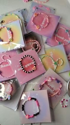 Hadiah Diy, Bracelet Packaging, Packaging Ideas Business, Small Business Packaging Ideas, Handmade Jewelry Tutorials