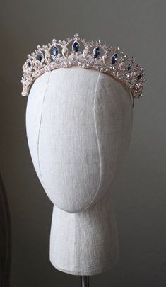 SERENA Crystal Bridal Tiara © DETAILS The SERENA TIARA is a truly BEAUTIFUL and gorgeous Regal Filigree Bridal Tiara... with elegance worthy of a Royal Ball. The sparkle of the crystals is truly breathtaking and this is a tiara fit for a PRINCESS... an instant heirloom piece with classic style and elegance! Available in Gold, Rose Gold, Silver Austrian Crystals Gold / Rose Gold / Rhodium Plated - Rhodium is a derivative of Platinum Tiara at its tallest part : 1.5 Inches (4.45CM) Beautiful creamy Royalty Aesthetic Crown, Royal Accessories, Tiara Accessories, Rose Gold Tiara, Royal Ball, Vintage Tiara, Crystal Bridal Tiaras, Royal Tiaras, Beautiful Tiaras