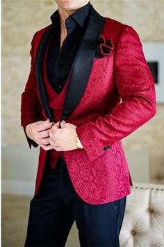 Burgundy Tuxedo Jacket, Mans Suit, Suit For Men Wedding, Men Suits Wedding, Business Shorts, Burgundy Tuxedo, Red Shawl, Wedding Suits Groom, Mens Blazer Jacket