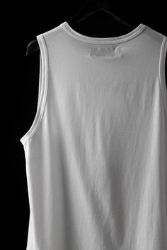 Body material: 100% cotton・Long tank top to accentuate your style with layering and more・Loose silhouette with a moderately relaxed feel・Light jersey material used for T-shirts, etc.・Rounded cut for a layered hemline・The draping that can only be achieved with long length garments.・Cotton jersey is soft and comfortable against the skin.・Lightweight fabric that does not bulk up when layeredCountry of origin / TURKIYE Relaxed-fit Model wear size: Large // 1/76 height 78 kg Measurement XSMALL Lenght Long Tank Top, Long Tank Tops, Bulk Up, Long Tank, Cut Top, Boutique Homes, Long A Line, Long Length, Lightweight Fabric