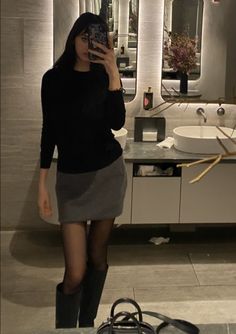 Casual Tights Outfit, Waif Outfit, Acubi Club, Chinese Douyin, Korean Fashion Grunge, Y2k Acubi, Simple Streetwear, Sixth Form Outfits, Acubi Fashion