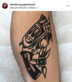 Tattoo Ak47, Trad Sleeve, Brass Knuckle Tattoo, Ak47 Tattoo, Knuckle Tattoo, Wind Tattoo, Traditional Tattoo Man