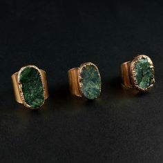 GemFormingStudio D E T A I L S Rough emerald ring | Raw Emerald birthstone ring | Raw stone jewelry | Raw emerald jewelry | Raw emerald ring | May birthstone jewelry, Gift Weight: 9.00 gm Stone mm : 24 X 14 mm Color: Green Material: Brass Polish: Rose Gold Polish . Contact us for wholesale prices. R I N G S https://www.etsy.com/in-en/shop/GemFormingStudio?section_id=22783374 B E A D S https://www.etsy.com/in-en/shop/GemFormingStudio?section_id=22828835 W A N D S https://www.etsy.com/in-en/shop/G May Birthstone Crystal Ring For Jewelry Making, Green Open Ring For Jewelry Making, Green Large Stone Ring Jewelry, Green Large Stone Ring, Green Emerald Crystal Ring Birthstone, Green Emerald Crystal Ring As Birthstone, Emerald Crystal Ring With Birthstone In Green, Green Emerald Crystal Ring With Birthstone, May Birthstone Ring With Large Stone