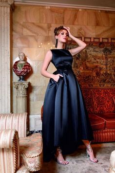 Xxxl Dress, Black Evening Dress, Black Evening Dresses, Old Fashion, Short Skirt, Modern Fashion, High Neckline, Black Satin, Dresses Xs