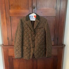 Size 38 Brown Houndstooth Patterned, Grey Collar. 35 Pc Wool, Excellent Condition, External Breast Pocket, Two Front Pockets, One Inside Pocket, Button Up. Approximately 18 Inch Under Arm To Bottom. 32” Long, 27” Sleeve, 38” Bust. Houndstooth Pattern, Salzburg, Inside Pocket, Equestrian, Button Up, Jackets & Coats, Jackets For Women, Womens Sizes, Wool