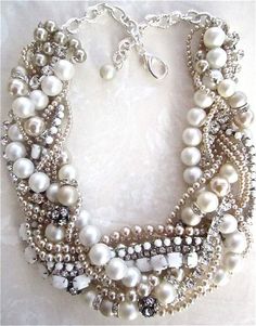 Vintage Wedding Jewelry, Pearls Wedding, Chunky Necklaces, Pearl Jewelry Wedding, Necklace Chunky, Pearls Necklace, Necklace White, Statement Necklaces