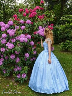 Hey, I found this really awesome Etsy listing at https://www.etsy.com/listing/189163049/civil-war-cinderella-disney-princess Ball Gown Costume, Belle Gown, Gown Costume, Beauty And The Beast Costume, Beast Costume, Betty Dress, Custom Made Dress, Wedding Dresses For Kids, Tail Dress