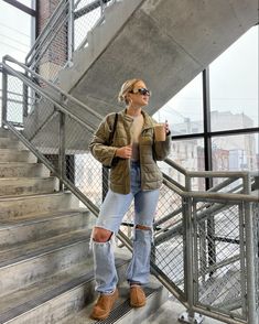 Winter streetwear style, winter streetwear inspo, winter street style outfits, winter streetwear outfits, hailey bieber style inspo, ugg slippers outfits, ugg slipper style Ugg Slipper Outfit, Ugg Tasman Slippers Outfit, Tasman Slippers Outfits, Slipper Outfit, Outfit With Uggs, Slippers Outfit, Pastel Outfit, Uggs Outfit, Outfit Inspo Fall