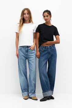 2-pack of basic T-shirts - pull&bear Basic Zara T-shirt Affordable, Cute Basic Shirts, Pull And Bear Outfit, Basic T Shirts, Pull And Bear, Basic Shorts, Plain Tees, Basic Shirts, Tshirt Outfits