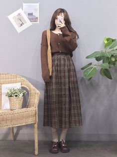 Skirt Outfits Vintage, Korean Spring Outfits, Teen Dresses, Outfit Ideas Korean, Outfits Vintage, Rock Outfit, Hijab Styles, Ulzzang Fashion, Inspired Outfits